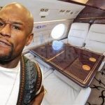 Floyd Mayweather gagne un gros lot de 100 000 $ au vidéo poker!