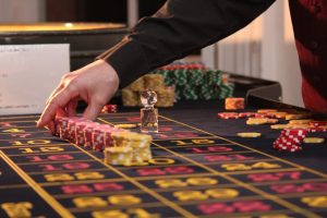 dealer-organizing-poker-chips